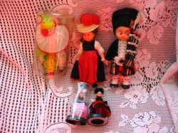 LOT 40 3'' DOLLHOUSE DOLLS,BLACK FOREST CELLULOID DOLL,CLOWN CNTR